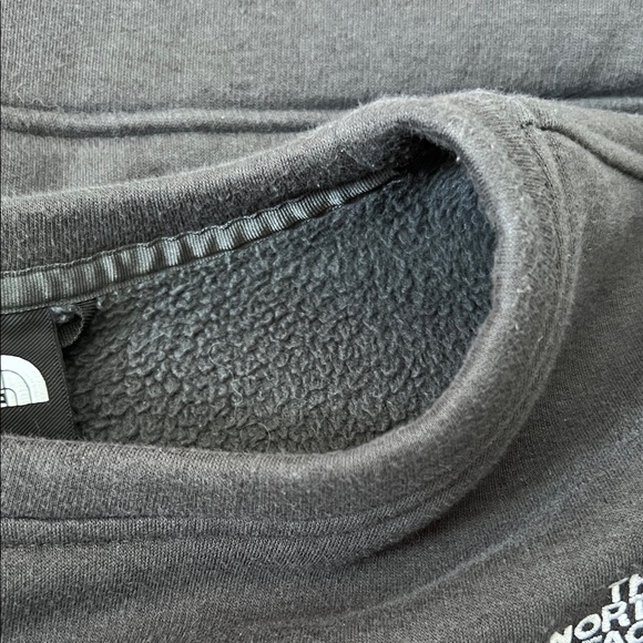 The North Face Women’s Crewneck Sweater - Picture 5 of 5